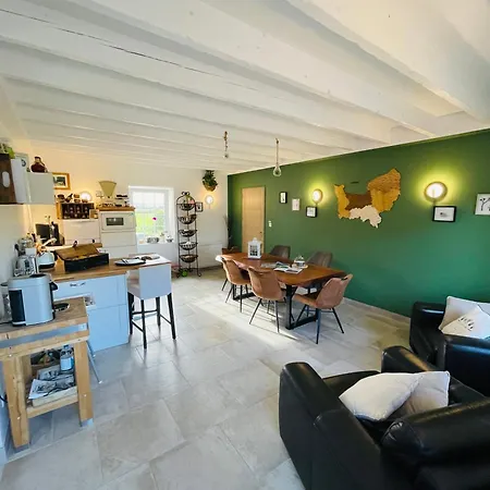 Ferme Les Chapelles Baie Des Veys Alojamento de Acomodação e Pequeno-almoço 3*
